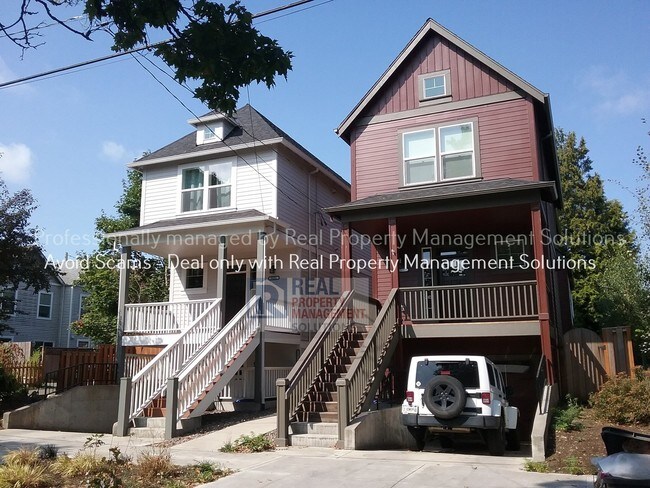 Building Photo - 5335 NE 12th Ave