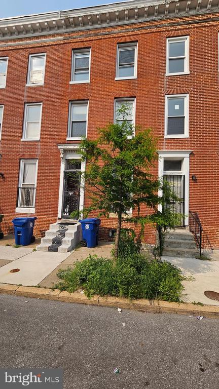 Primary Photo - 1531 Argyle Ave