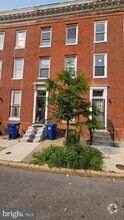 Building Photo - 1531 Argyle Ave