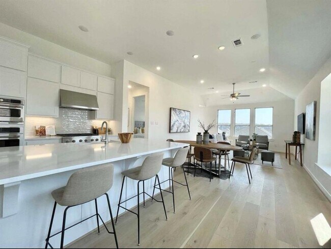 Foto del edificio - 1116 Addison Ln