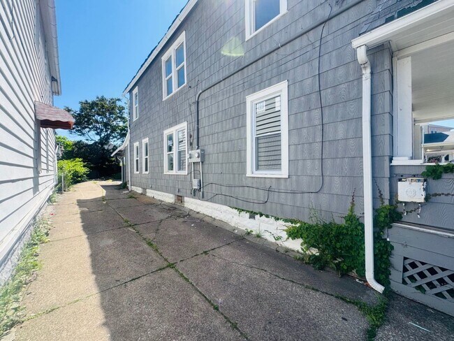Foto del edificio - 3405 Roehl Ave