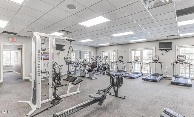 Foto del edificio - 633 Democracy St