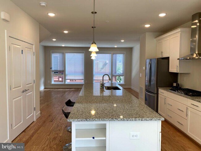 Building Photo - 446 Stabler Ln