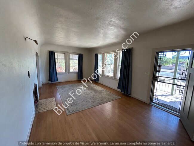 Building Photo - 1535 E Hampton St