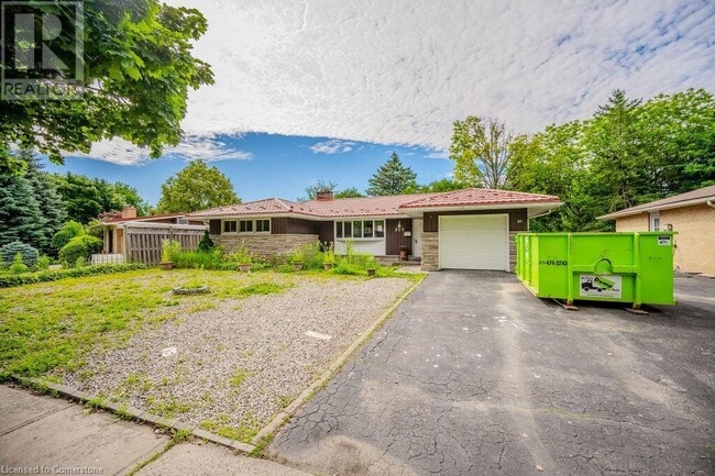 Building Photo - 203 Forest Hill Dr