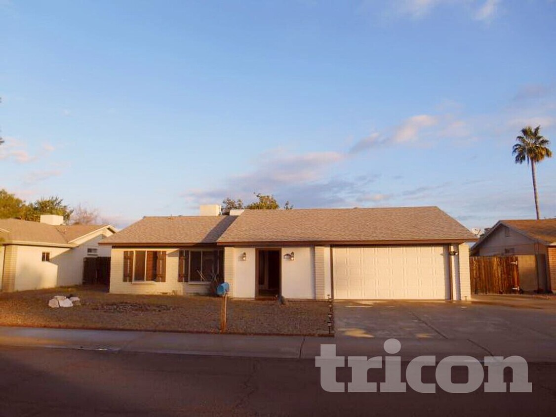 Foto principal - 1128 W Hermosa Dr