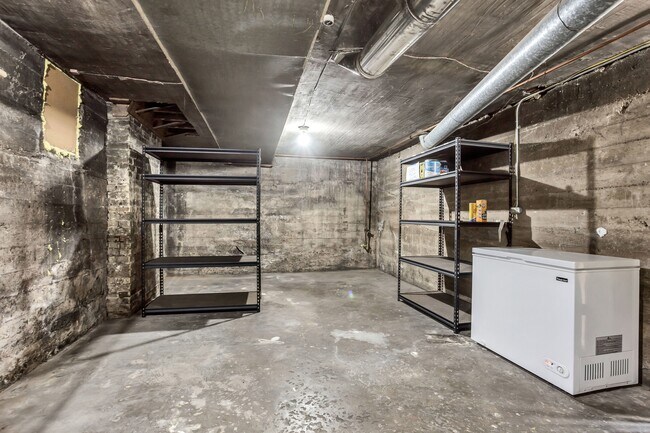 Foto del edificio - 502 E Center St