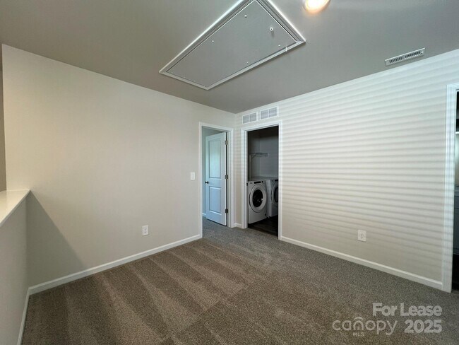 Foto del edificio - 3700 Backwater St