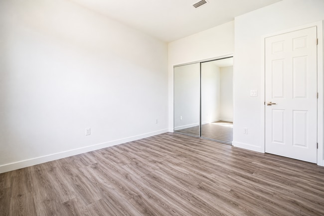 Foto del edificio - 7046 Fish Creek Ln