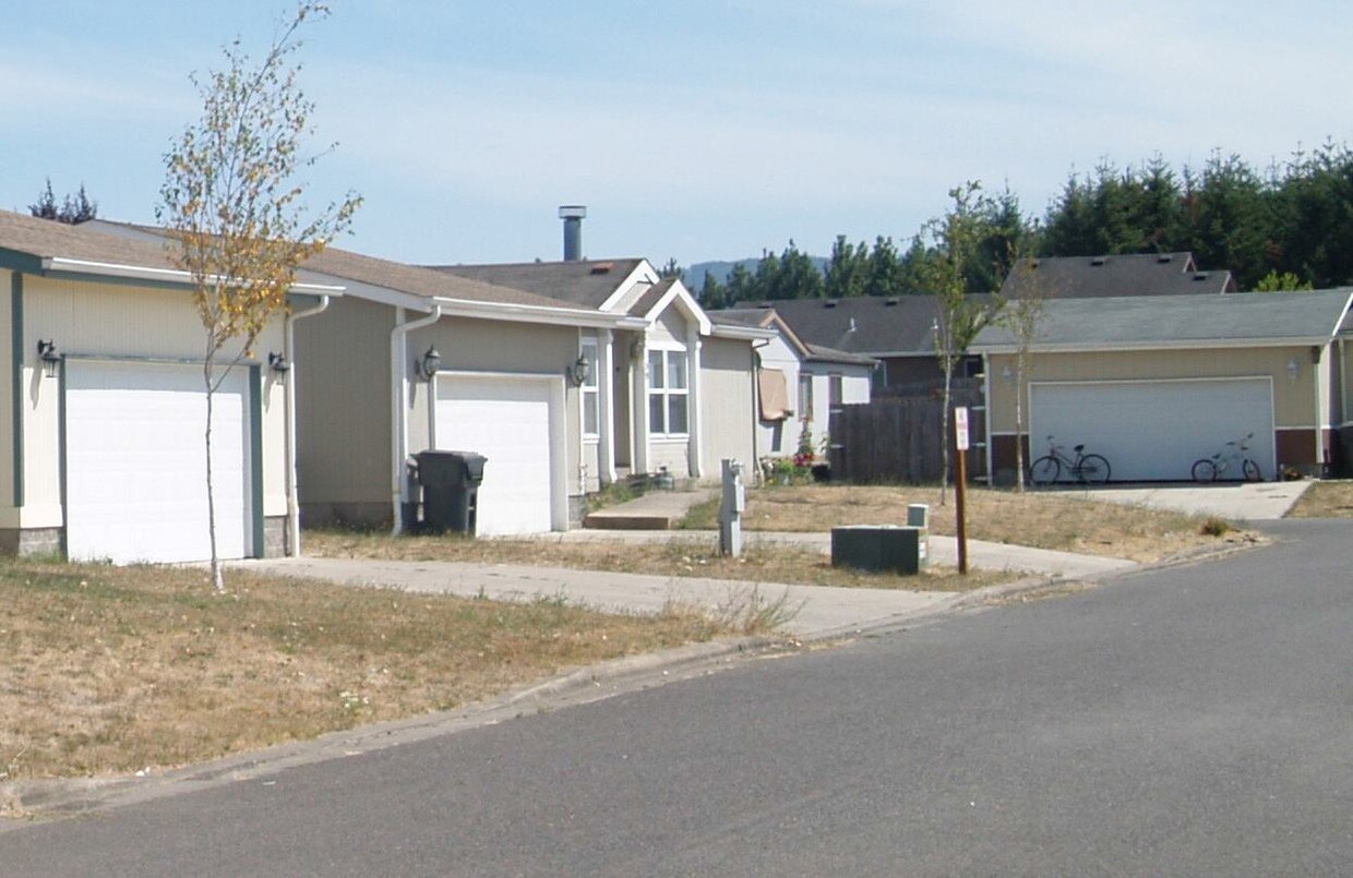 Primary Photo - 2020 S 12th St
