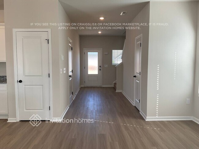 Foto del edificio - 3355 Fox Hall Dr