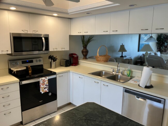 Foto del edificio - 12181 Kelly Sands Way