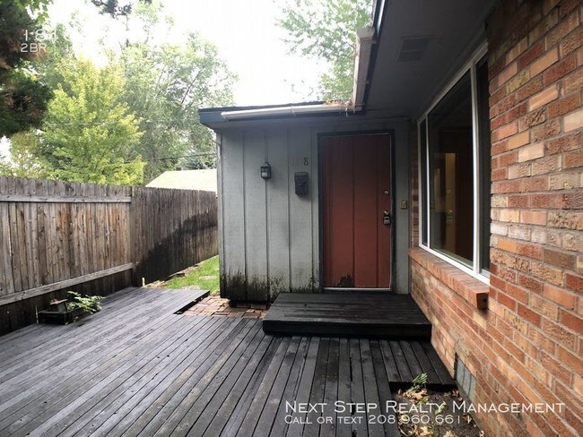 Building Photo - 2 bed 1 Bath North End