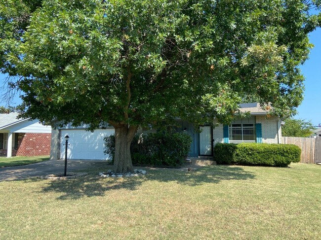 Building Photo - 3145 S 76th E Ave