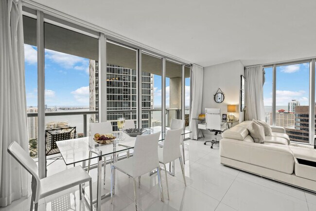 Foto del edificio - 485 Brickell Ave