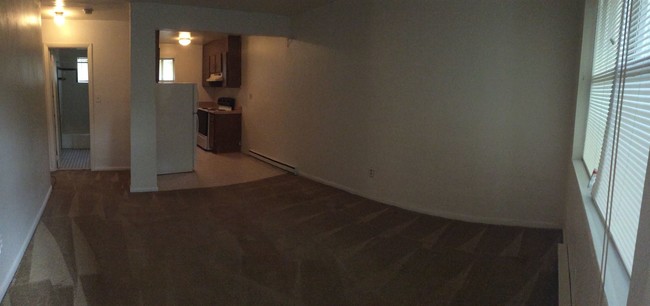 Building Photo - 401 E Ocean Ave