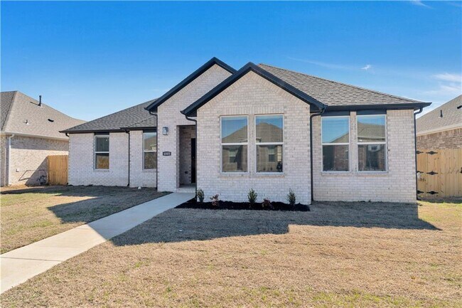 Foto del edificio - 4805 W Sturgeon St