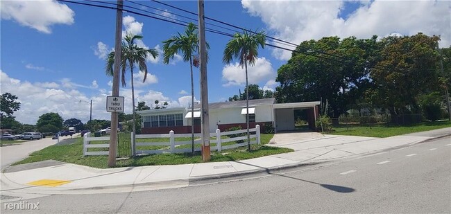 2301 NW 15th Ct, Fort Lauderdale, FL 33311 - House Rental in Fort ...