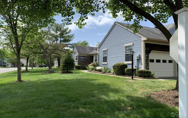 Building Photo - 4 Wexford Dr
