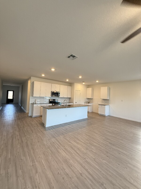 Building Photo - 5918 Corsicana Wy