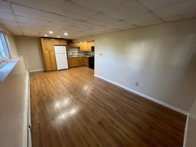 Foto del edificio - 215 Chelmsford St