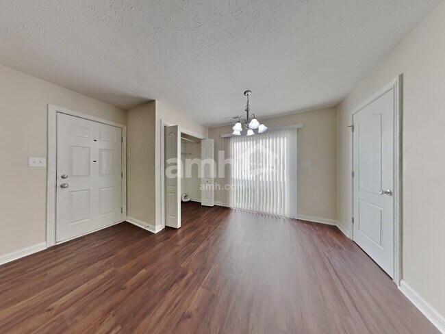 Foto del edificio - 681 Bridgebend Run