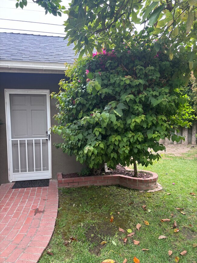 Front door - 8315 Kenyon Ave