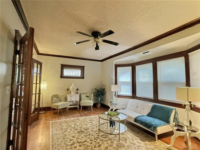 Foto del edificio - 350 Augustine St