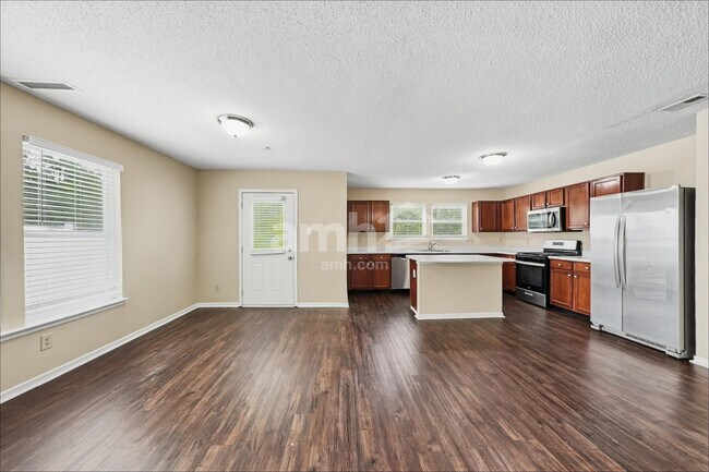 Foto del edificio - 8629 Blooming Grove Dr