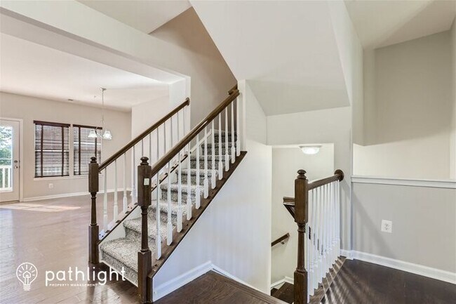 Foto del edificio - 586 Fox River Hills Way, Glen Burnie, MD, ...