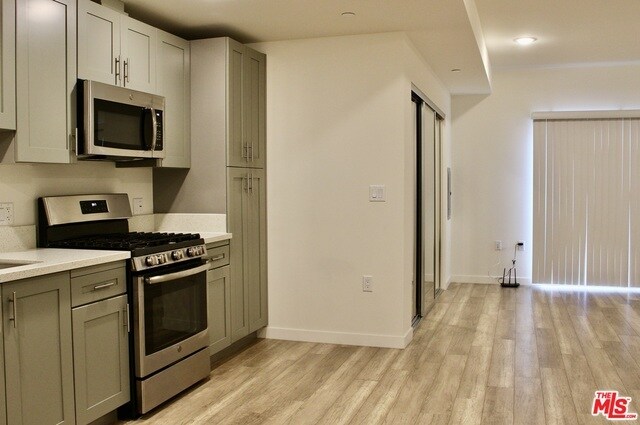Foto principal - 1025 S Berendo St