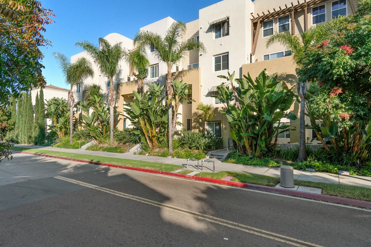 Primary Photo - 1241 Santa Cora Ave
