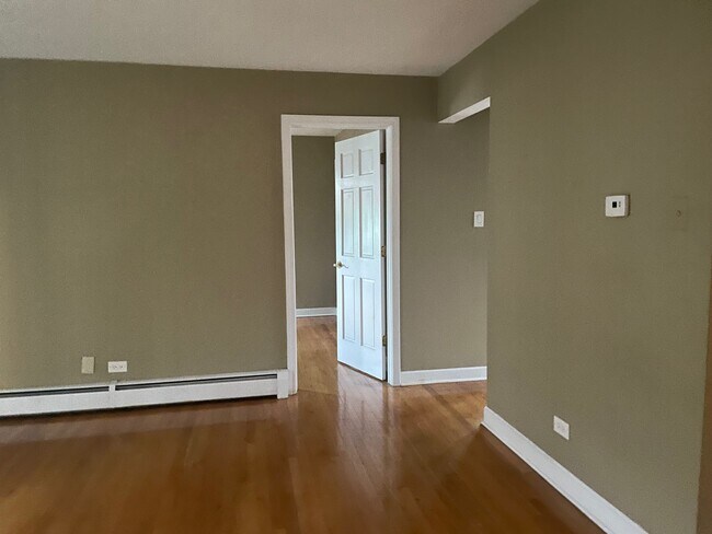 Building Photo - 4418 W 55th St