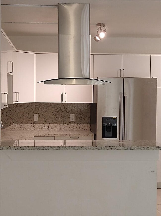 Building Photo - 3247 NW 104th Ave