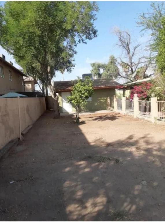 Primary Photo - 522 S Mesa Dr