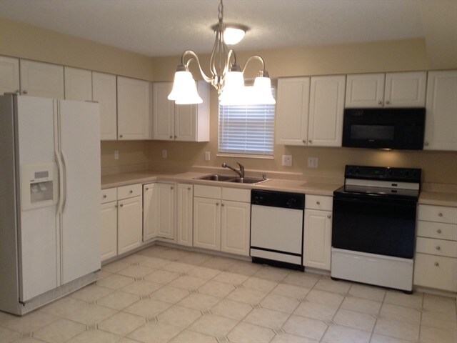 Building Photo - 989 Vixen Drive