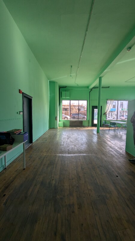 Building Photo - 708 W 26th St