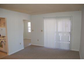 Foto del edificio - 234 Bristol Ct