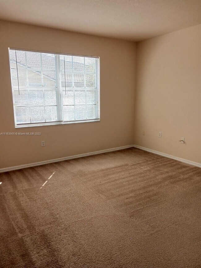 Foto del edificio - 2704 Belmont Ln