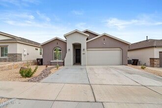 Building Photo - 840 Via Glorieta