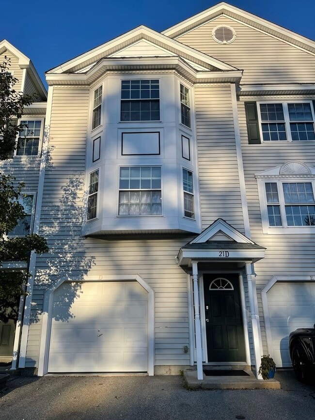 Building Photo - 21 Merrimac Way