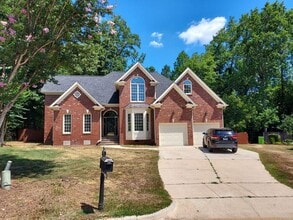 Building Photo - 7915 Ridge Pointe Ln
