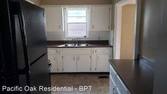 Foto del edificio - 3 br, 2 bath House - 900 S Spring St
