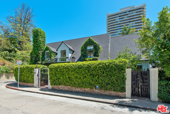 Building Photo - 1151 Sunset Vale Ave.