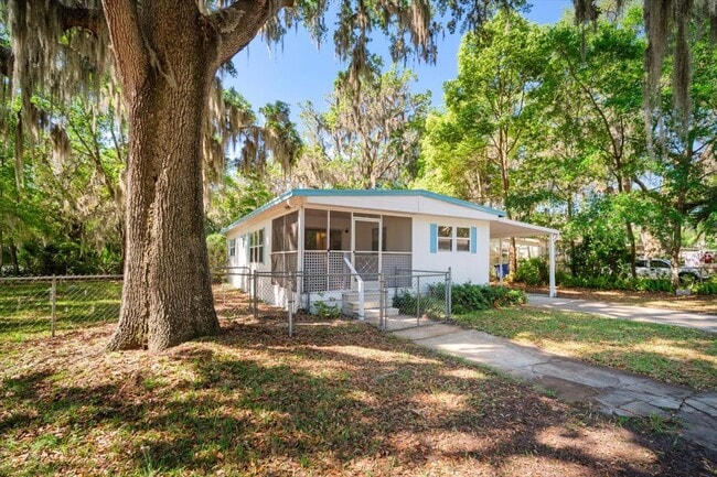 Building Photo - 1194 Harmony Dr S