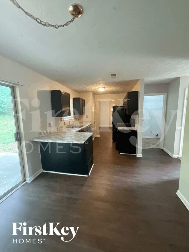 Building Photo - 7166 Stonebrook Ln