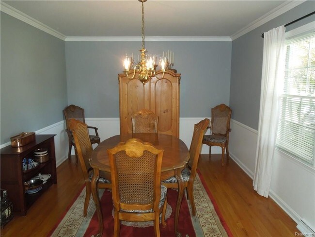 Foto del edificio - 5806 Raven Rd