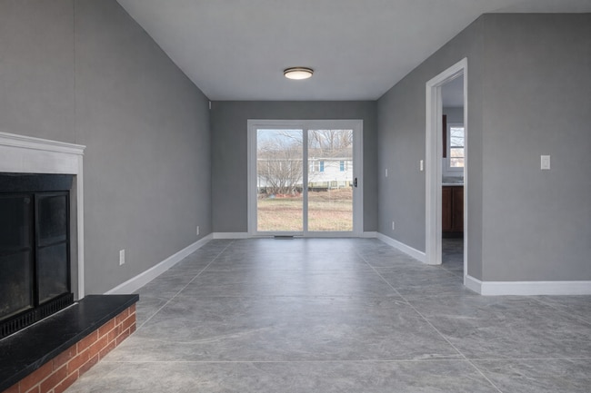 Foto del edificio - 3 bedroom home in Carbondale