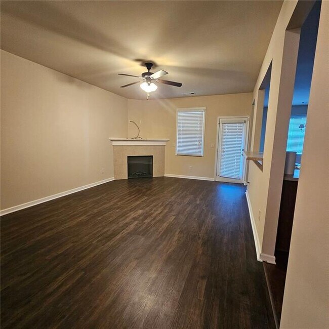 Foto del edificio - 413 Fern Bay Dr SW