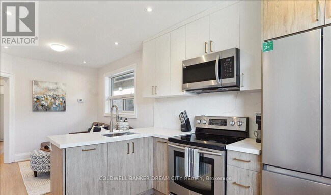 Photo du bâtiment - 464 Maybank Ave